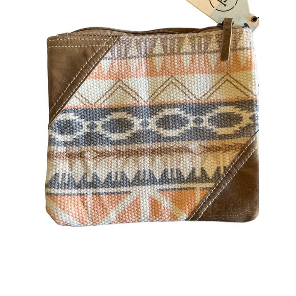 Hopofly  Anthropology wristlet - Picture 2 of 9